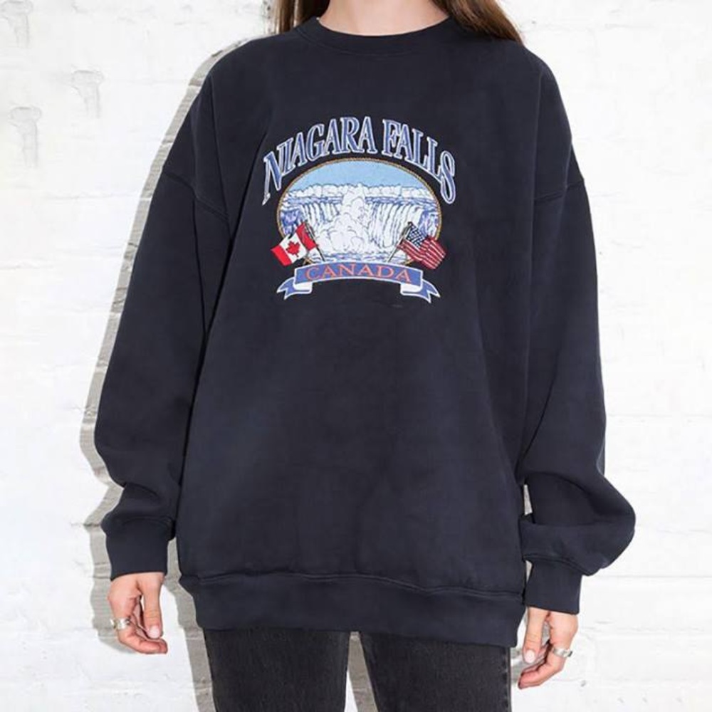 niagara falls brandy crewneck
